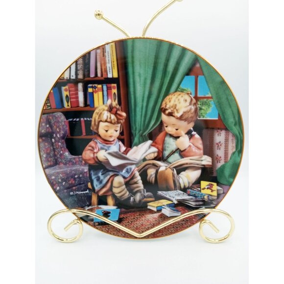 MJ Hummel Budding Scholars Plate Little Companions Danbury Mint Limited Edition - Picture 2 of 12